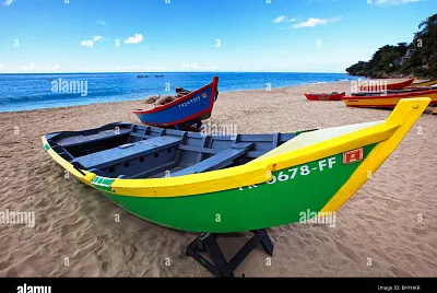 color boat jigsaw puzzle