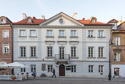 Marie Curie 's birthplace, Warsaw