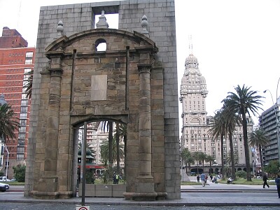 Puerta de La Ciudadela