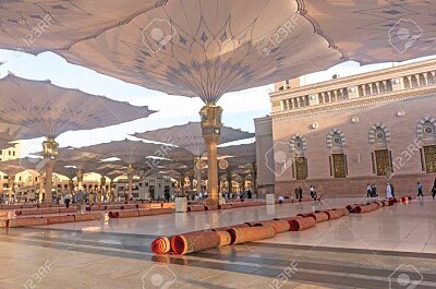 Paraguas gigantes Arabia Saudita jigsaw puzzle