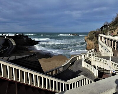 Plage du Vieux Port - Biarritz jigsaw puzzle