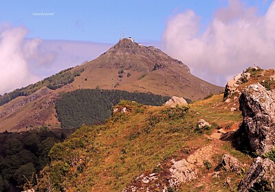 La Rhune depuis le col d 'Ibardin