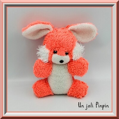 Lapin en peluche
