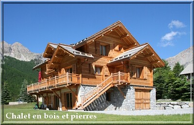 Chalet en bois et en pierres