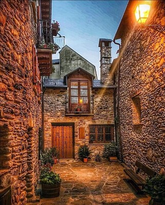 Anochecer en Aínsa-Huesca