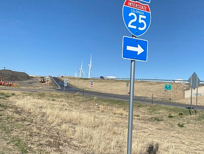 i25