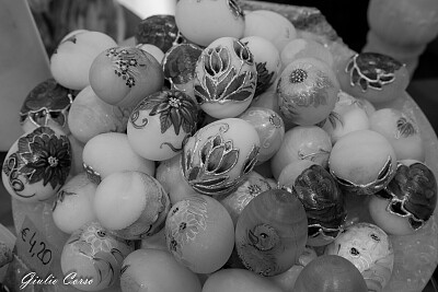 uova monocolore