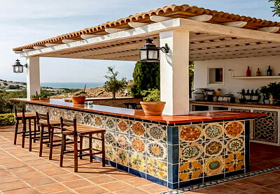 LA CANTINA