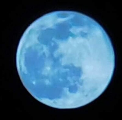 LUNA AZZURRA