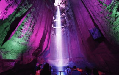 פאזל של Ruby Falls Cave-Lookout Mountain Caverns