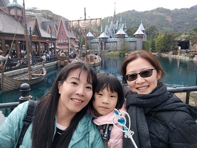 2024香港迪士尼和阿姨?