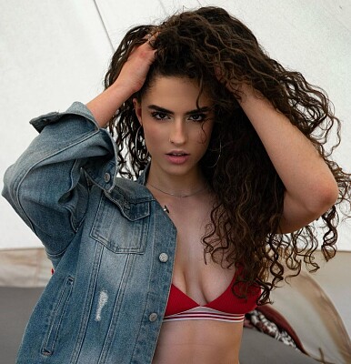 Camila Marana 