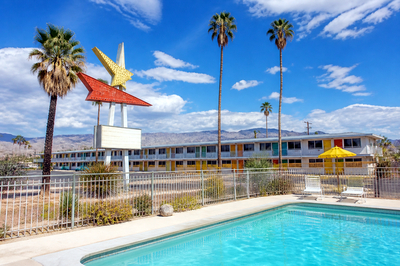 Travel Desert Motel(grok)