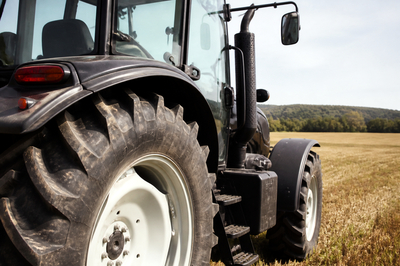 Tractor Tire Close(grok)