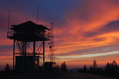 Forest Fire Lookout-Sierra National Forest jigsaw puzzle
