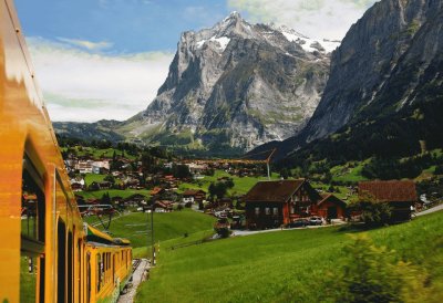 Villa en los Alpes Suizos jigsaw puzzle