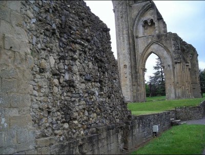 פאזל של glastonbury abbey