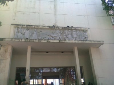 Entrada al Liceo SimÃ³n BolÃ­var, San Cristobal