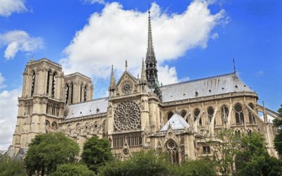 פאזל של Notre Dame cathedral