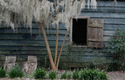 old blue cabin jigsaw puzzle