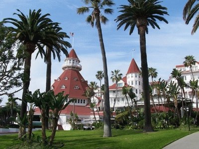 פאזל של hotel del coronado haunted hotel