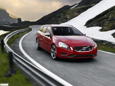 volvo rojo jigsaw puzzle