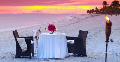 Romantic Table for Two-Panama jigsaw puzzle