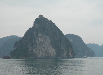 פאזל של temple   "Ti Top  "  haut perchÃ©  (Vietnam)