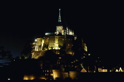 Mont Saint Michel de noche