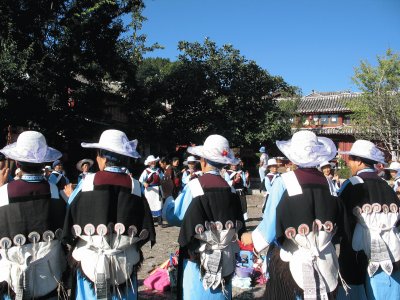 פאזל של danse baÃ¯ au village XIZHOU