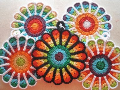 Crochet jigsaw puzzle