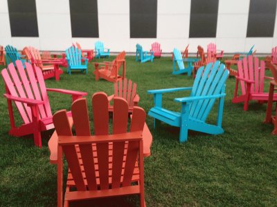 Chairs near Niagra Falls New York jigsaw puzzle