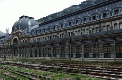 Stazione_Canfranc_Spain jigsaw puzzle