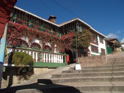 CALLE DE MONGUI BYCA COLOMBIA