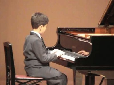 Tocando piano