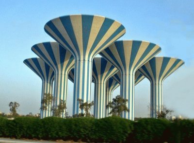 tanque de agua decorado.