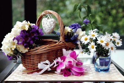 Basket of flowers jigsaw puzzle