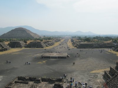 Calzada de los muertos