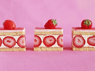 strawberry cakes jigsaw puzzle