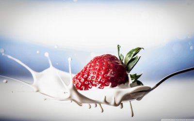 strawberry splash jigsaw puzzle