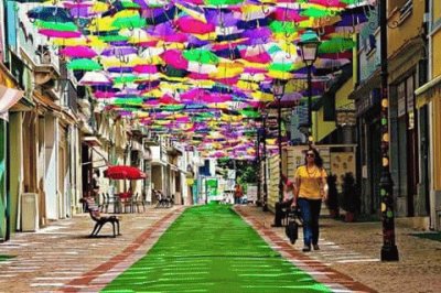 La calle de los paraguas