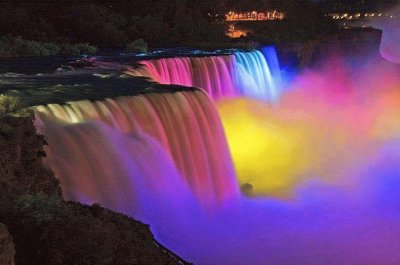 Catarata de noche