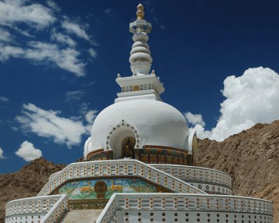 shanti stupa Ladakh