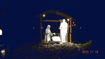 Holy Family Nativity - Bronner 's CHRISTmas jigsaw puzzle