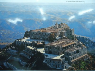 פאזל של stavrovouni monastery