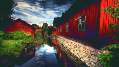 red houses