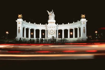 Hemiciclo a Juarez, MÃ©xico. jigsaw puzzle