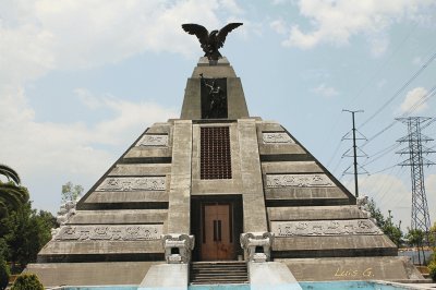 Monumento a la Raza, MÃ©xico. jigsaw puzzle