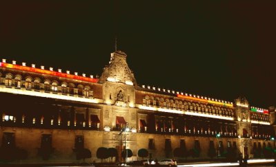 Palacio Nacional MÃ©xico jigsaw puzzle