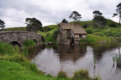 hobbit house 3 jigsaw puzzle